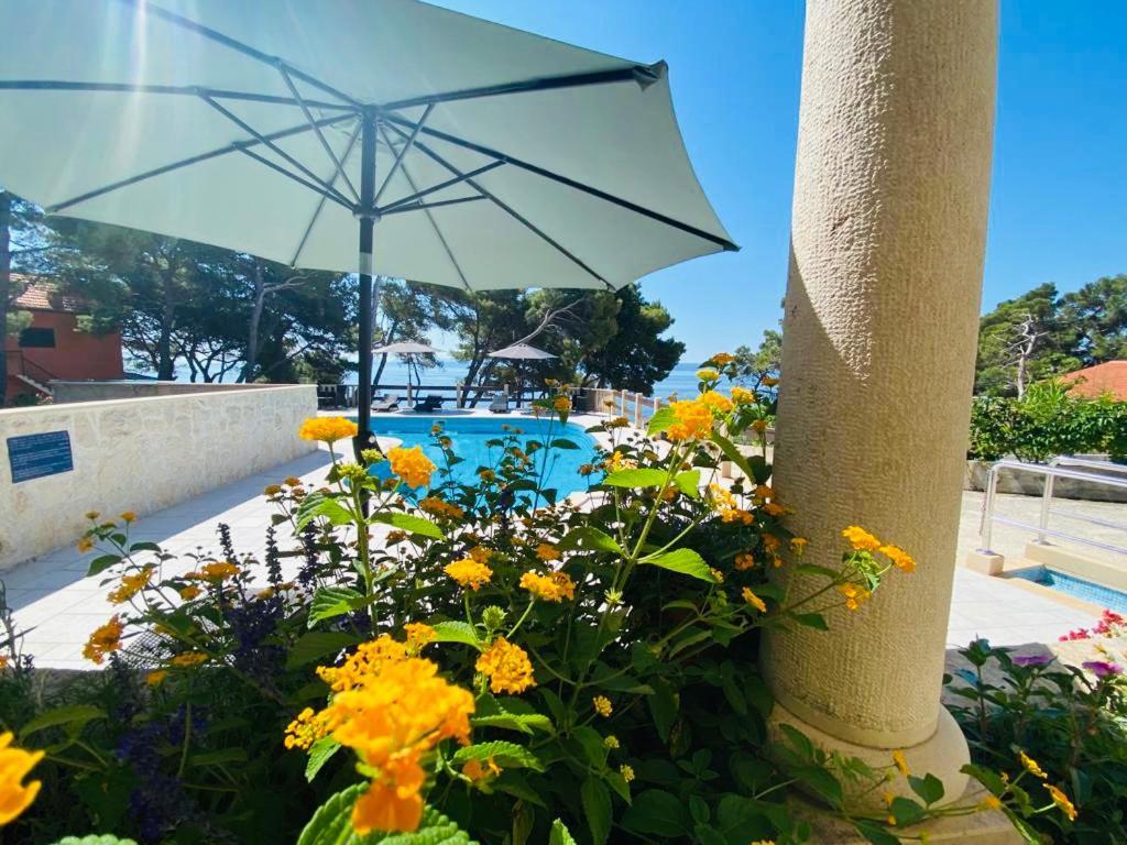 Vila Vera Seafront Apartments Sumartin Kültér fotó