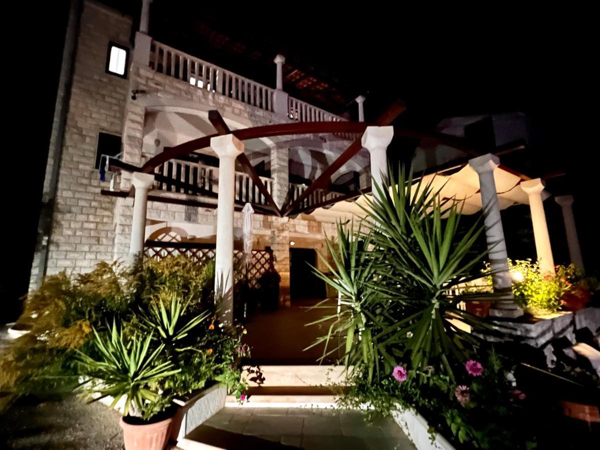 Vila Vera Seafront Apartments Sumartin Kültér fotó