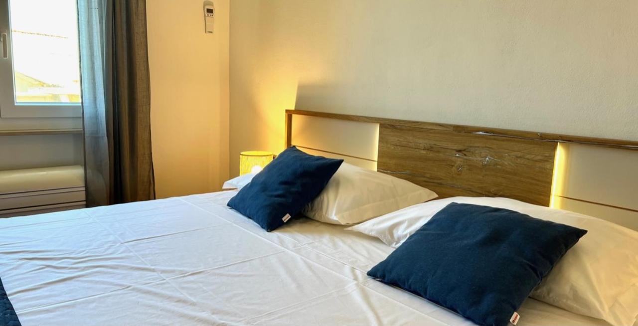 Vila Vera Seafront Apartments Sumartin Kültér fotó