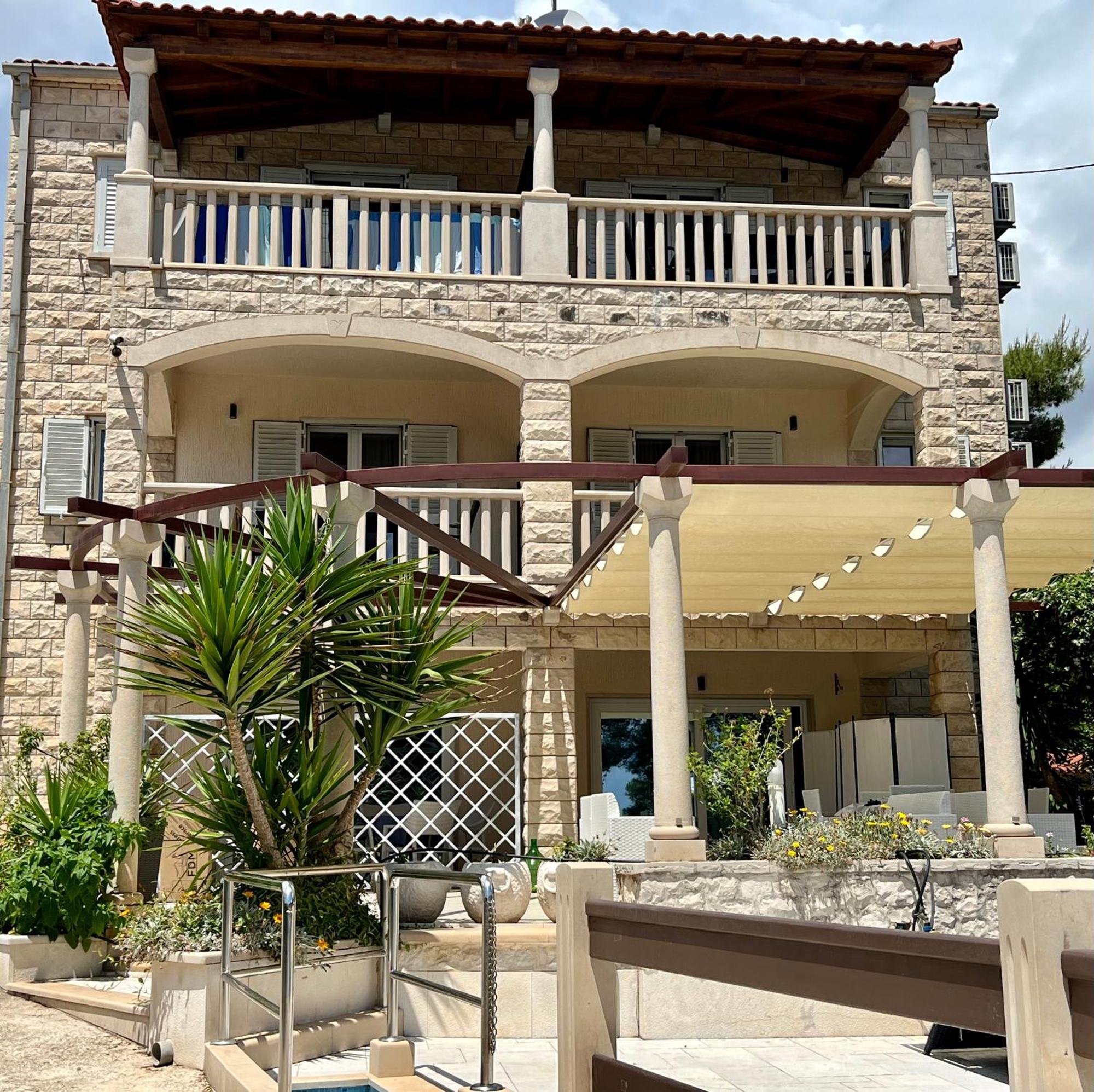Vila Vera Seafront Apartments Sumartin Kültér fotó